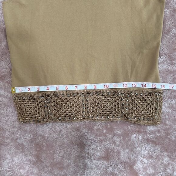 25. Joseph A. Cropped tank crochet bottom with beads Size L - Picture 9 of 9